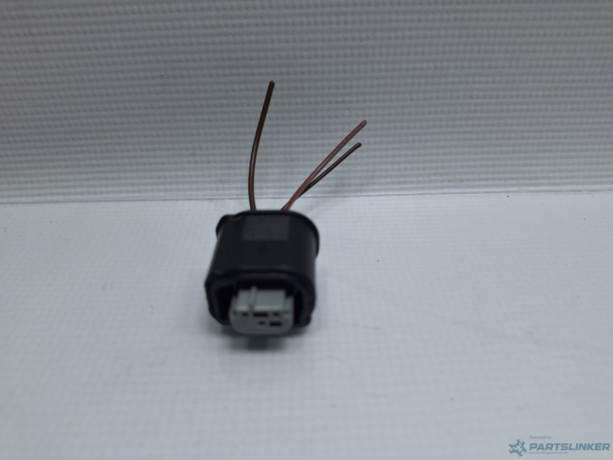 Mufa conector senzor calitate aer AUDI A6/S6 III Saloon (4F2, C6) [ 2004 - 2011 ] TDI (CAHA) 125KW|170HP 4B0972883A