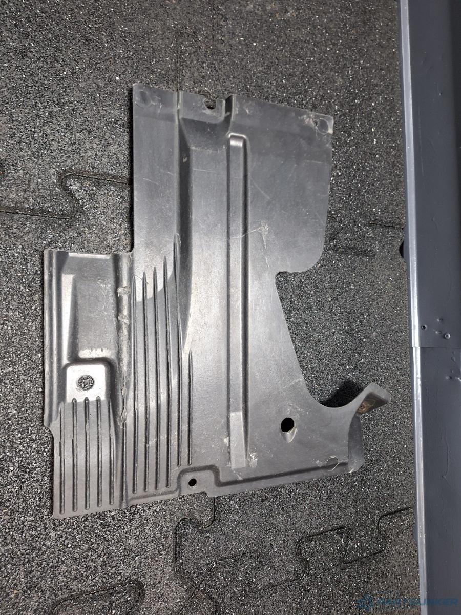 Scut podea dreapta spate AUDI A6/S6 III Saloon (4F2, C6) [ 2004 - 2011 ] OEM 4F0825216E
