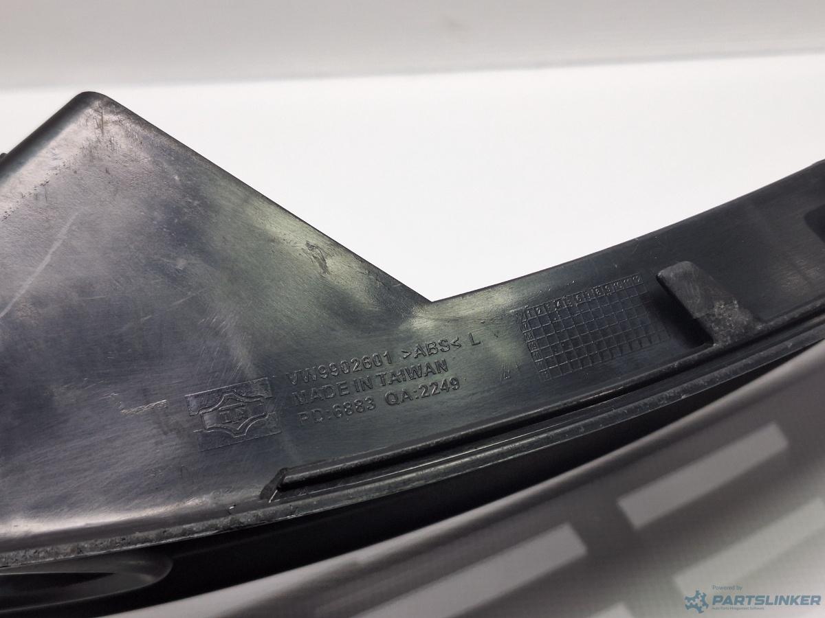 Grila proiector VOLKSWAGEN PASSAT (3C2) [ 2005 - 2010 ] OTN VW9902601