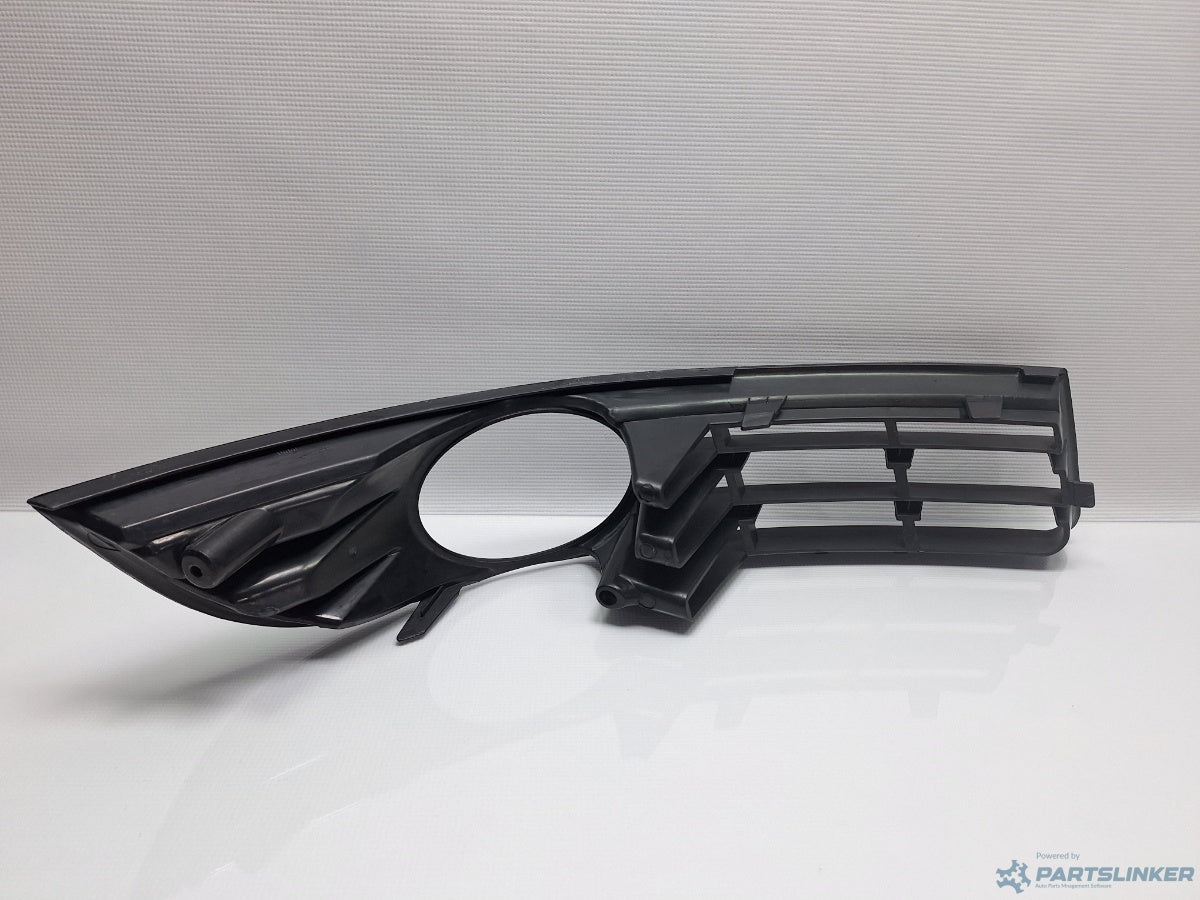 Grila proiector Stanga VOLKSWAGEN PASSAT (3C2) [ 2005 - 2010 ] TDI (BMP) 103KW|140HP OTN VW9902601