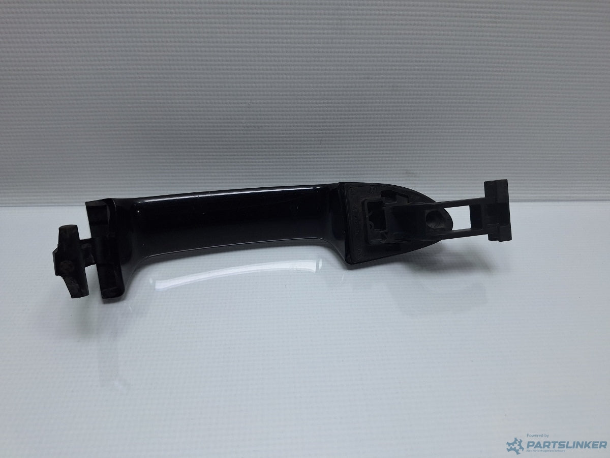 Maner exterior usa dreapta VOLKSWAGEN PASSAT (3C2) [ 2005 - 2010 ] TDI (BMP) 103KW|140HP 3C0837210