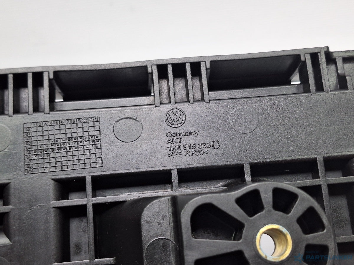 Suport baterie auto VOLKSWAGEN PASSAT (3C2) [ 2005 - 2010 ] TDI (BMP) 103KW|140HP 1K0915333C