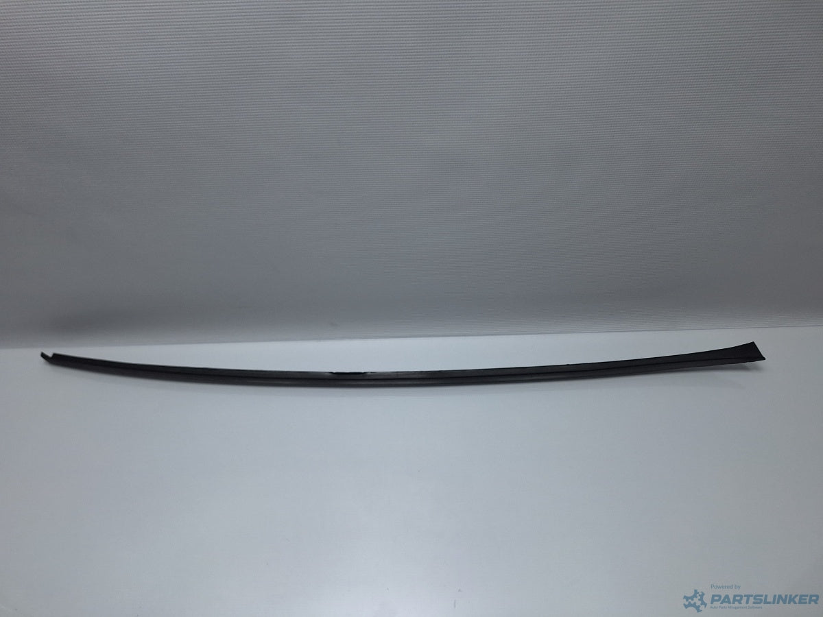 Cheder parbriz dreapta VOLKSWAGEN PASSAT (3C2) [ 2005 - 2010 ] TDI (BMP) 103KW|140HP 3C0854328A