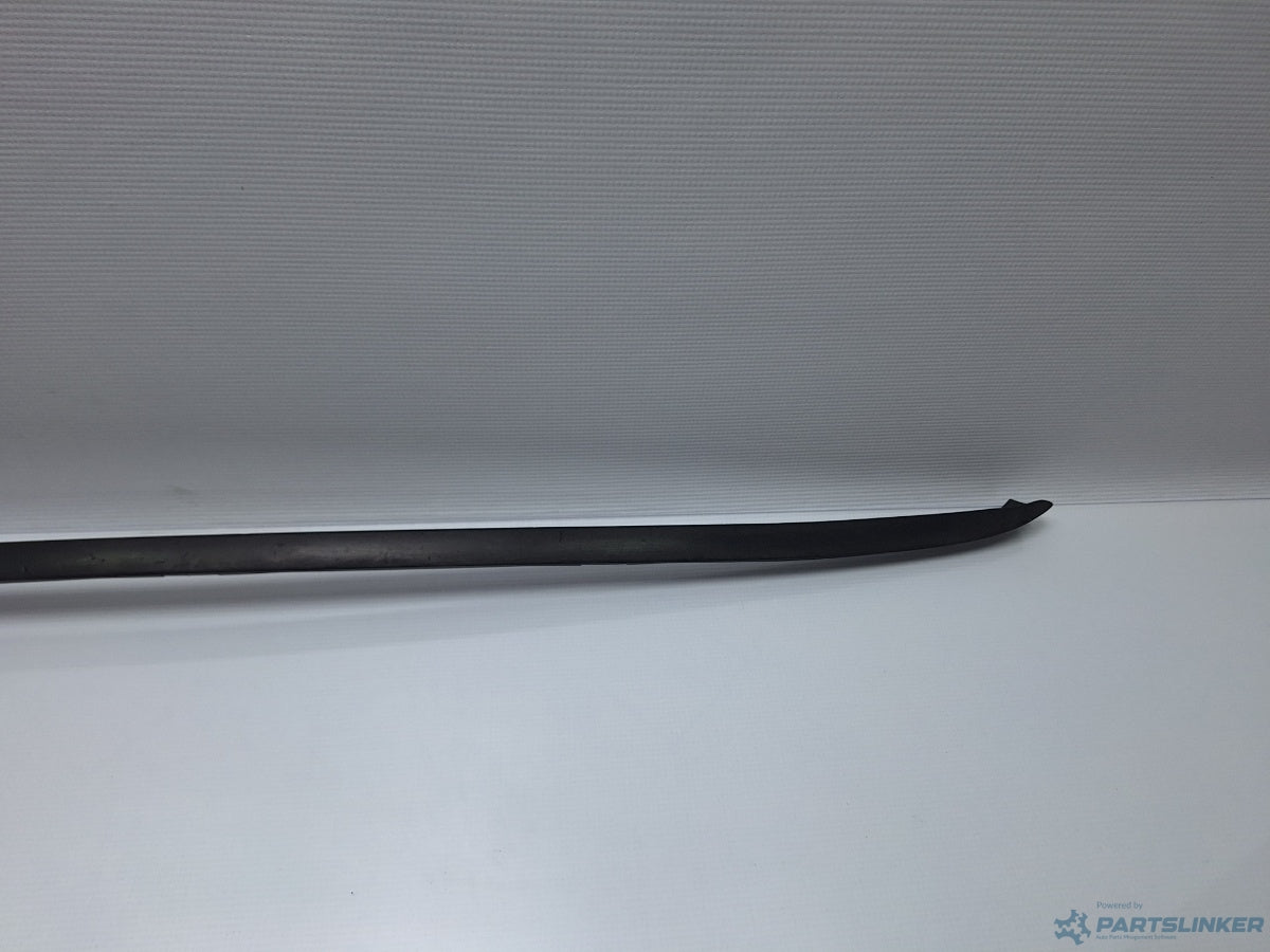 Cheder parbriz dreapta VOLKSWAGEN PASSAT (3C2) [ 2005 - 2010 ] TDI (BMP) 103KW|140HP 3C0854328A