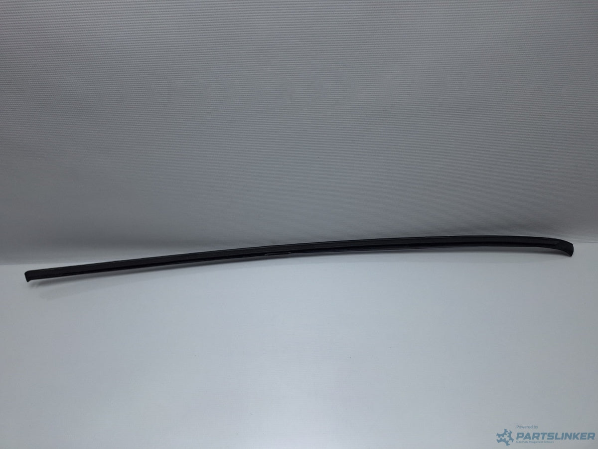 Cheder parbriz dreapta VOLKSWAGEN PASSAT (3C2) [ 2005 - 2010 ] TDI (BMP) 103KW|140HP 3C0854328A