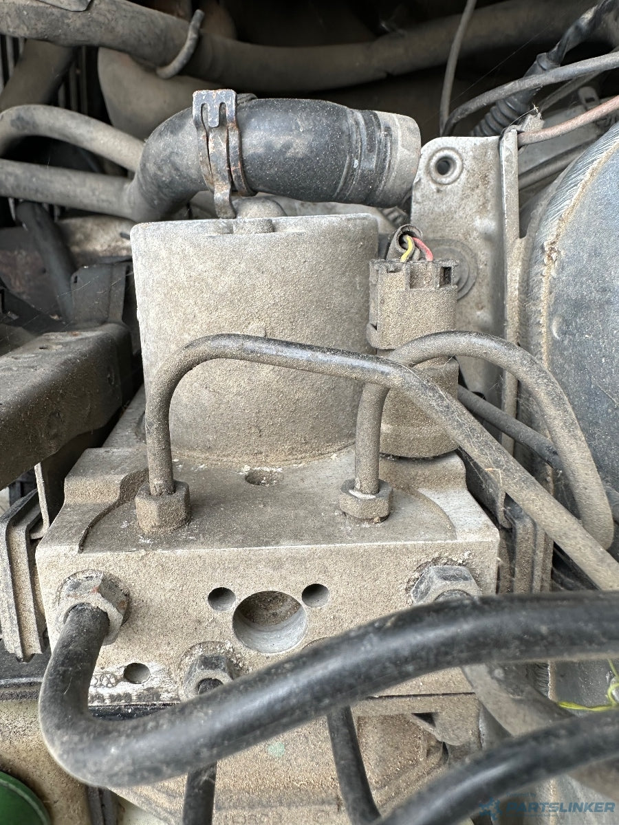 Pompa ABS VOLKSWAGEN PASSAT (3B3) [ 2000 - 2005 ] TDI (AVB) 74KW|101HP BOSCH OEM 4B0614517G