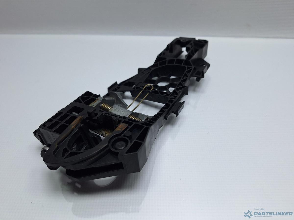 Suport maner usa VOLKSWAGEN PASSAT (3C2) [ 2005 - 2010 ] OEM 3C0837886G