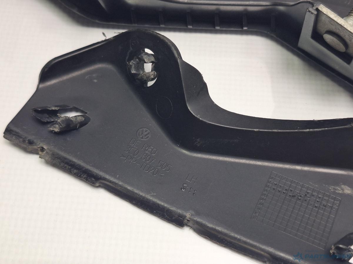 Suport bara stabilizatoare fata stanga VOLKSWAGEN PASSAT 3C2 2005 - 2010 3C0807505, 3C0807723