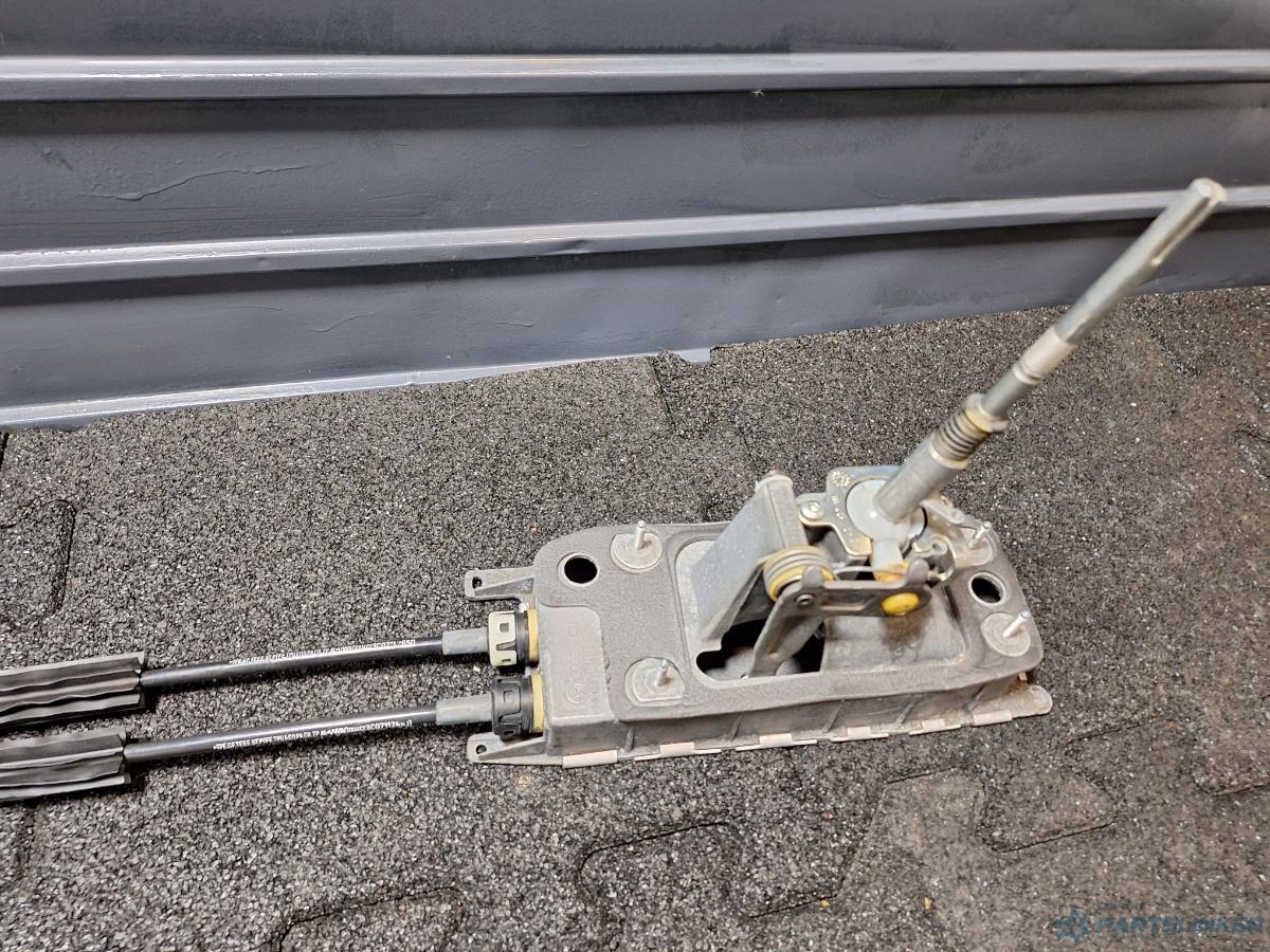 Timonerie VOLKSWAGEN PASSAT Variant (3C5) [ 2005 - 2011 ] TDI 16V (BKP, CBAB) 103KW|140HP OEM 1K0711061A , 1K0711789