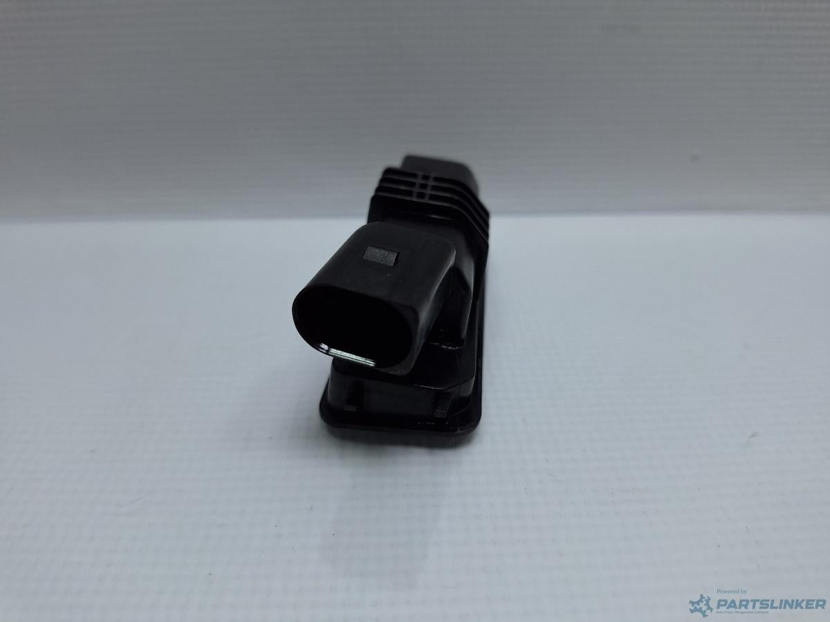Lampa numar VOLKSWAGEN PASSAT (3C2) [ 2005 - 2010 ] TDI (BMP) 103KW|140HP OEM 1J6943021B