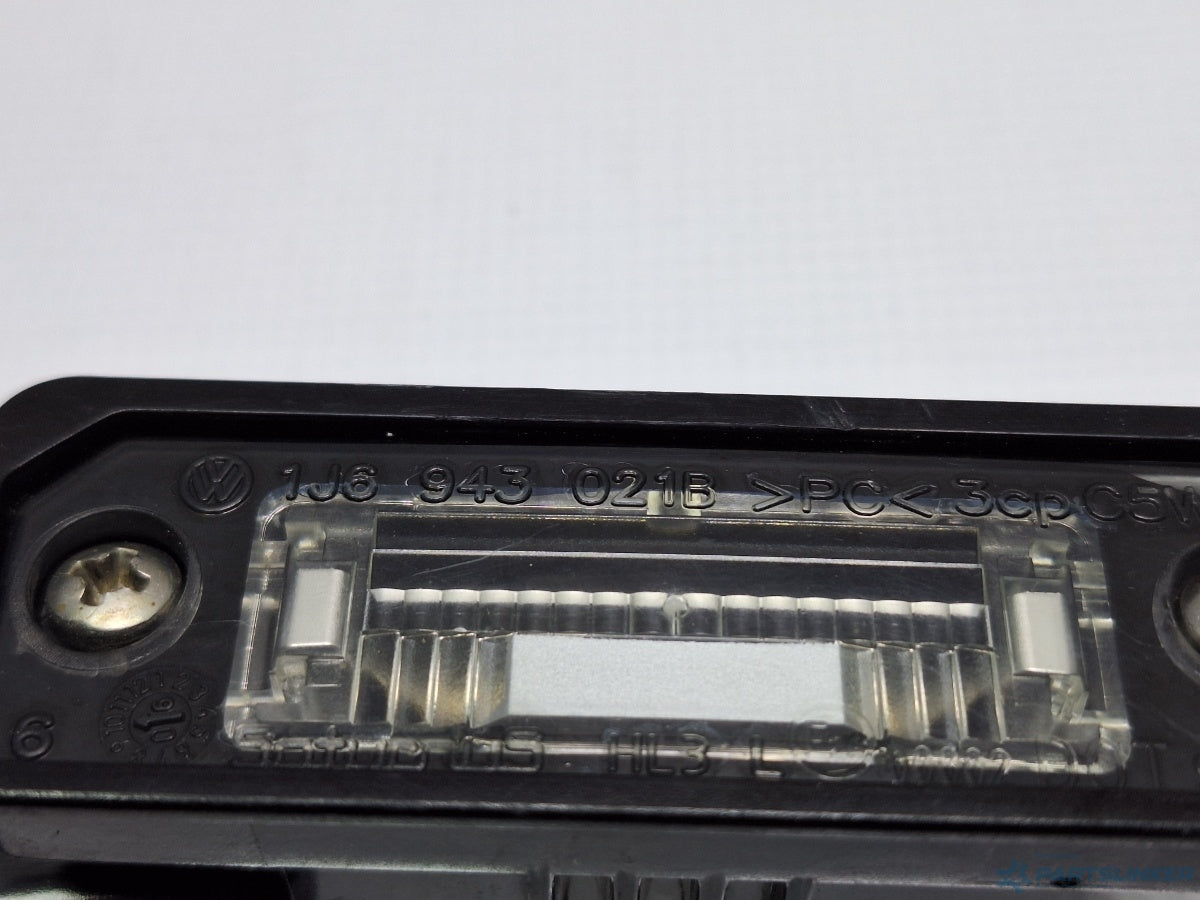 Lampa numar VOLKSWAGEN PASSAT (3C2) [ 2005 - 2010 ] TDI (BMP) 103KW|140HP 1J6943021B