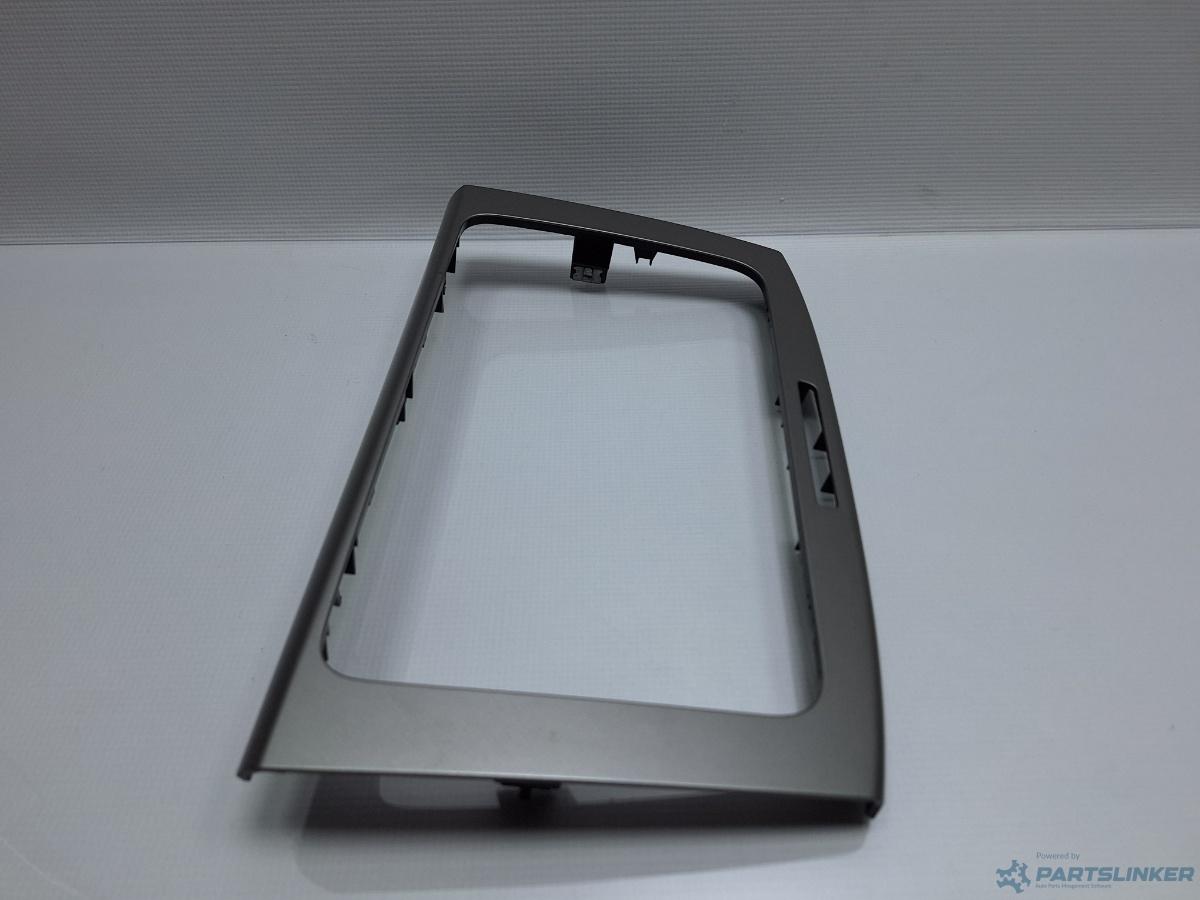 Rama casetofon VOLKSWAGEN PASSAT (3C2) [ 2005 - 2010 ] TDI (BMP) 103KW|140HP OEM 3C0858069M
