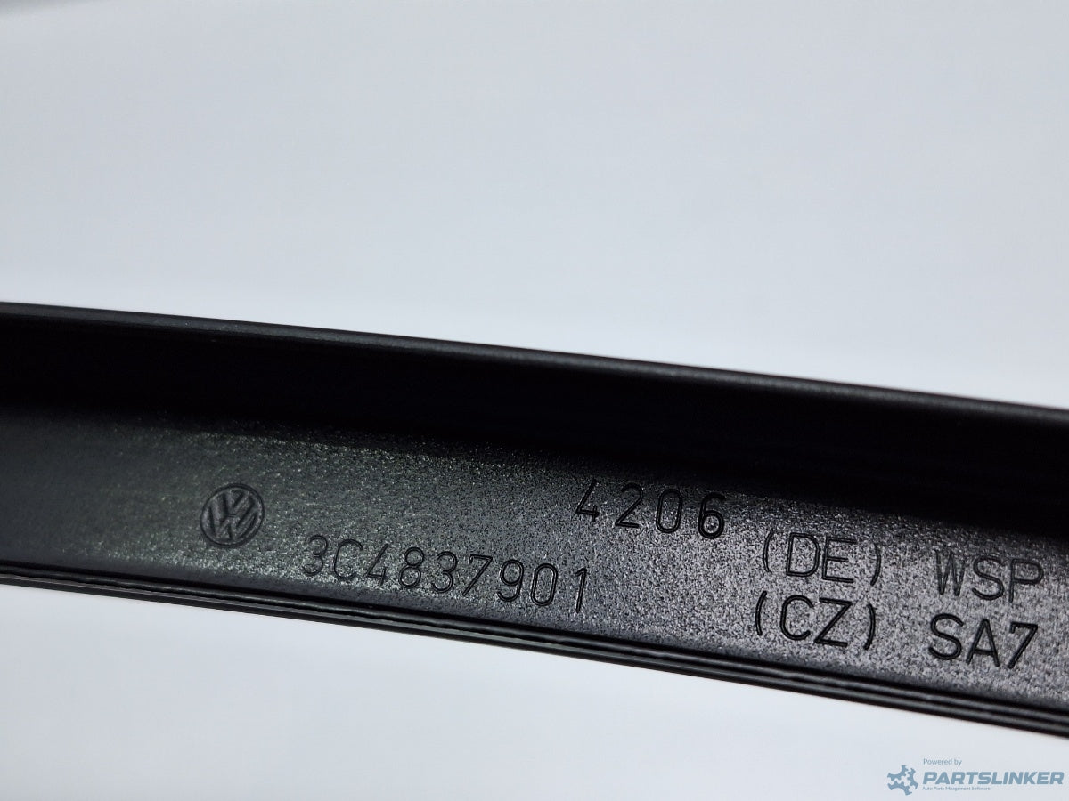 Ornament usa stanga fata VOLKSWAGEN PASSAT (3C2) [ 2005 - 2010 ] TDI (BMP) 103KW|140HP 3C4837901