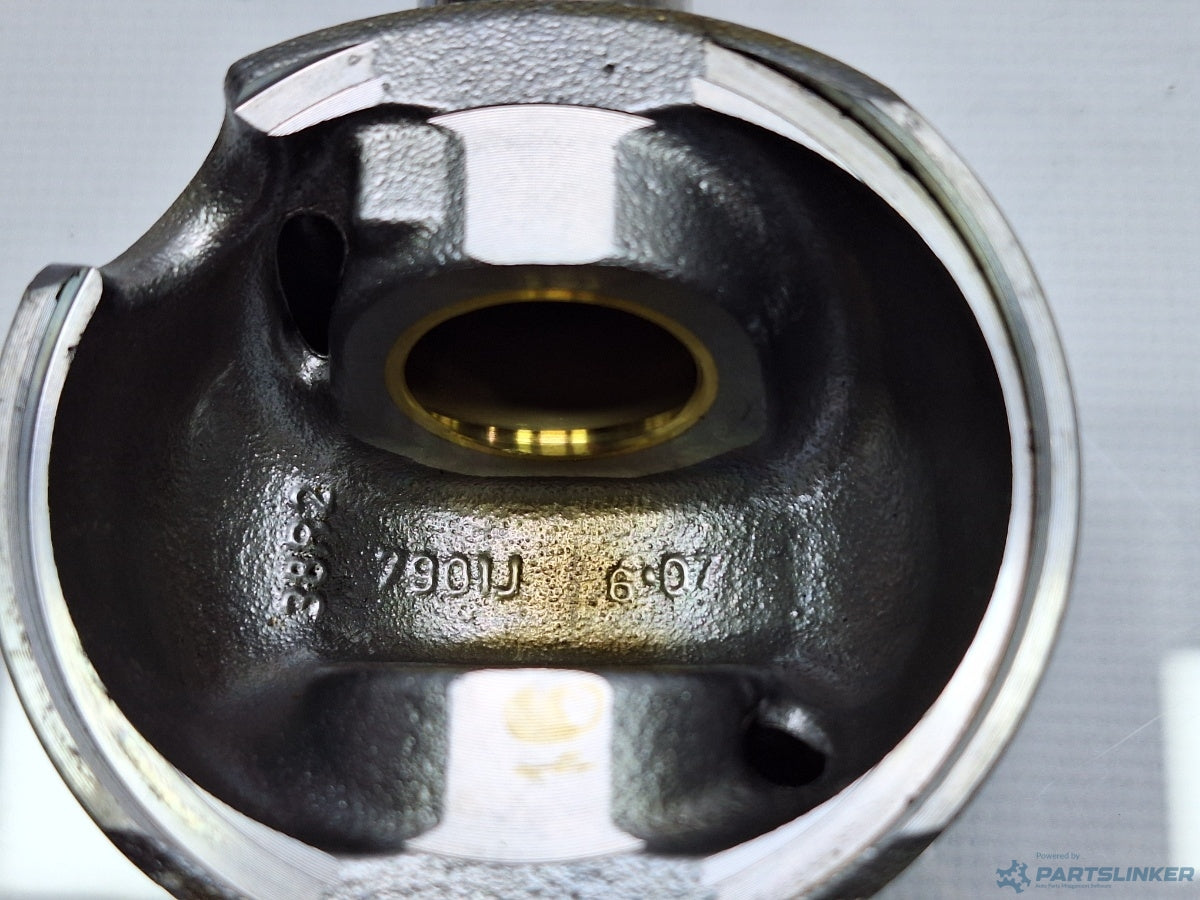 Pistoane VOLKSWAGEN TOURAN (1T1, 1T2) [ 2003 - 2010 ] TDI (BMN) 125KW|170HP 03G107065J