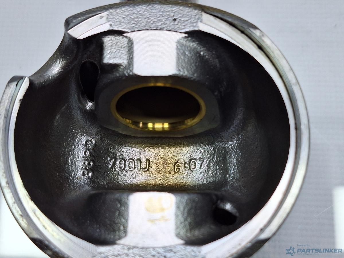 Pistoane VOLKSWAGEN TOURAN (1T1, 1T2) [ 2003 - 2010 ] TDI (BMN) 125KW|170HP OEM 03G107065J