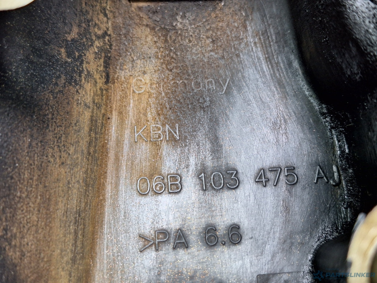 Capac culbutori AUDI A4 II (8E2, B6) [ 2000 - 2005 ] 2.0 (ALT) 96KW|130HP 06B103475AJ