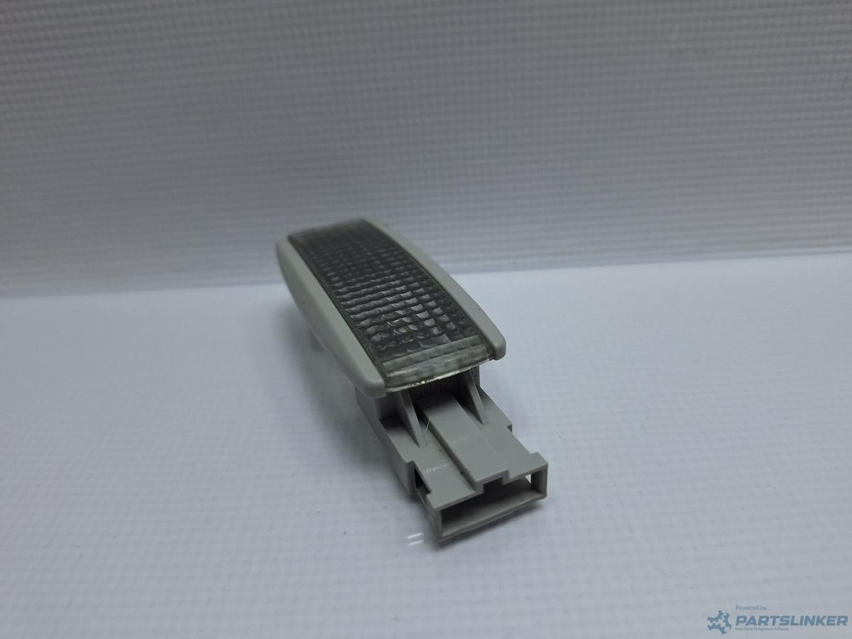 Lampa parasolar VOLKSWAGEN GOLF IV Variant (1J5) [ 1999 - 2006 ] TDI (ATD, AXR) 74KW|101HP OEM 3B0947113
