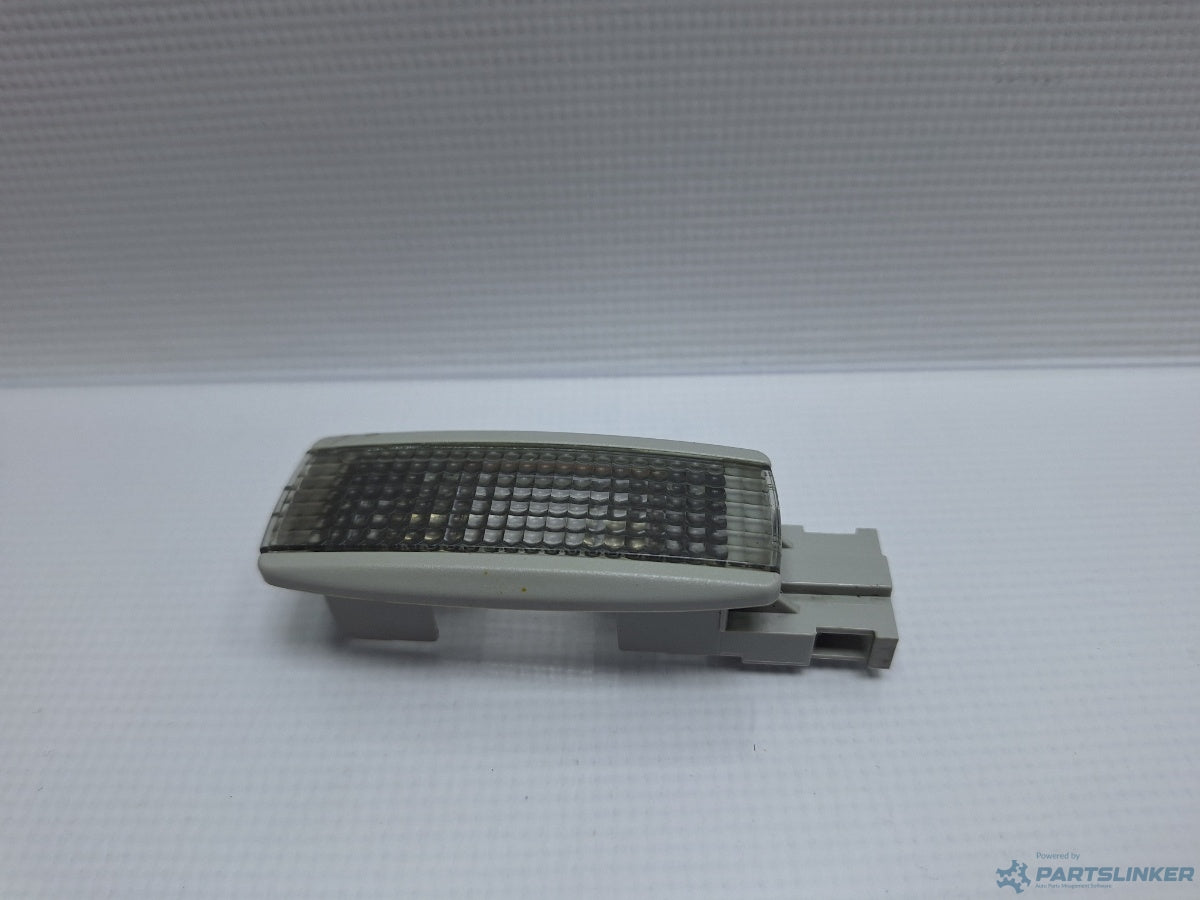 Lampa parasolar VOLKSWAGEN GOLF IV Variant (1J5) [ 1999 - 2006 ] TDI (ATD, AXR) 74KW|101HP 3B0947113