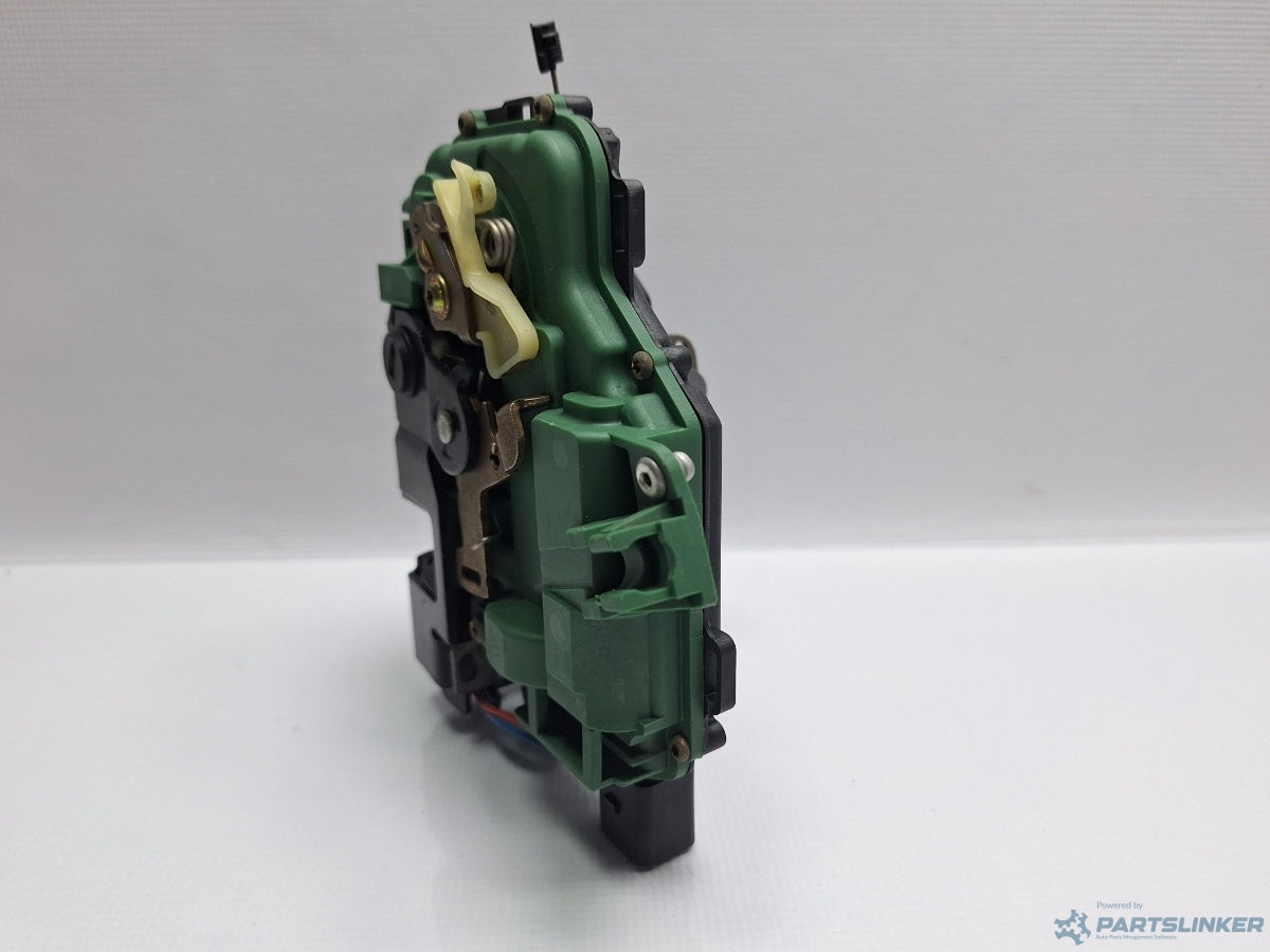 Broasca usa stanga spate VOLKSWAGEN GOLF IV Variant (1J5) [ 1999 - 2006 ] TDI (ATD, AXR) 74KW|101HP 3B4839015AL