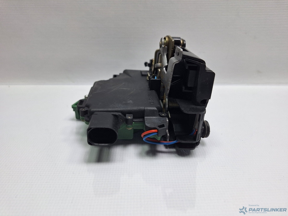 Broasca usa stanga spate VOLKSWAGEN GOLF IV Variant (1J5) [ 1999 - 2006 ] TDI (ATD, AXR) 74KW|101HP 3B4839015AL