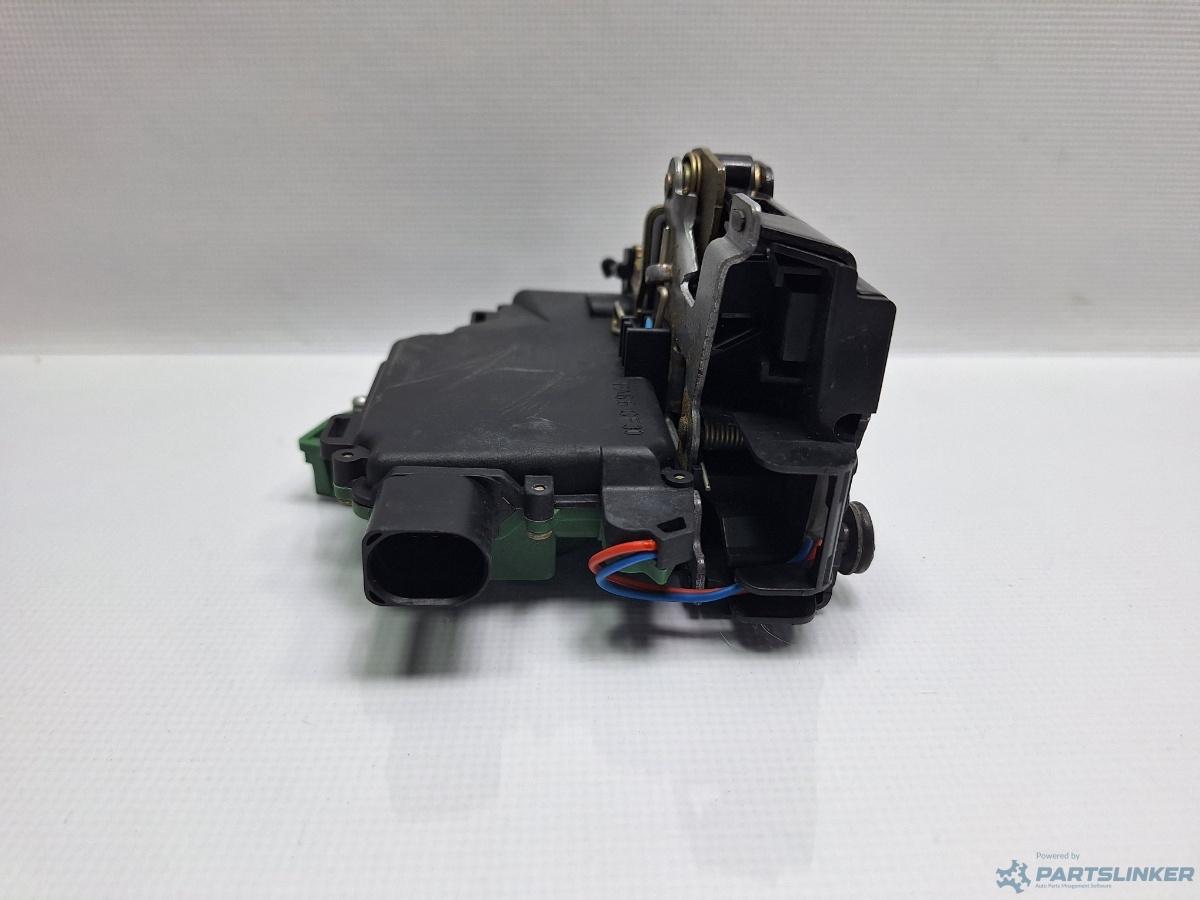 Broasca usa stanga spate VOLKSWAGEN GOLF IV Variant (1J5) [ 1999 - 2006 ] TDI (ATD, AXR) 74KW|101HP OEM 3B4839015AL