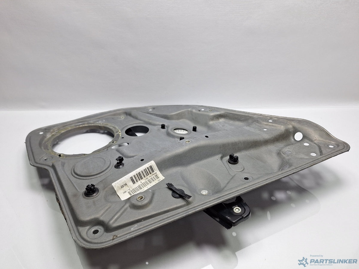 Macara geam stanga spate VOLKSWAGEN GOLF IV Variant (1J5) [ 1999 - 2006 ] TDI (ATD, AXR) 74KW|101HP 1J4839755E