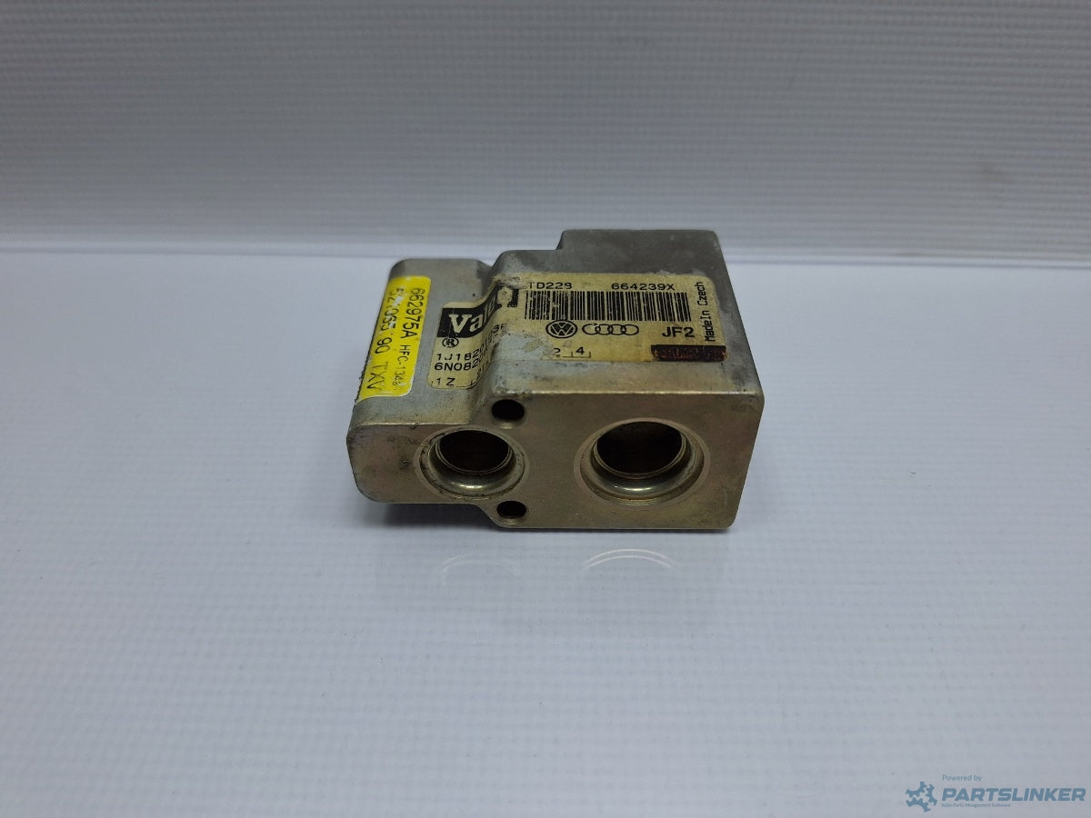 Supapa radiator AC VOLKSWAGEN GOLF IV Variant (1J5) [ 1999 - 2006 ] TDI (ATD, AXR) 74KW|101HP 1J1820103