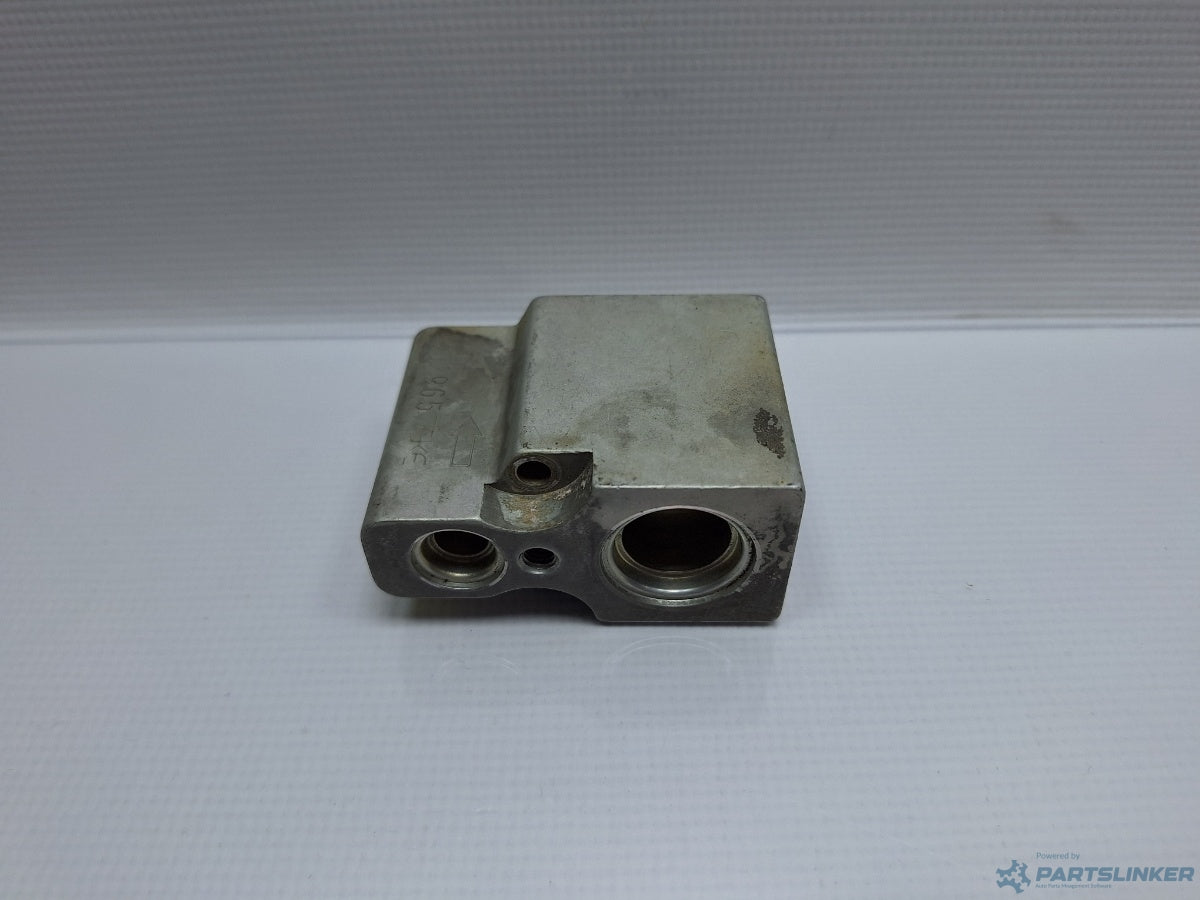 Supapa radiator AC VOLKSWAGEN GOLF IV Variant (1J5) [ 1999 - 2006 ] TDI (ATD, AXR) 74KW|101HP 1J1820103