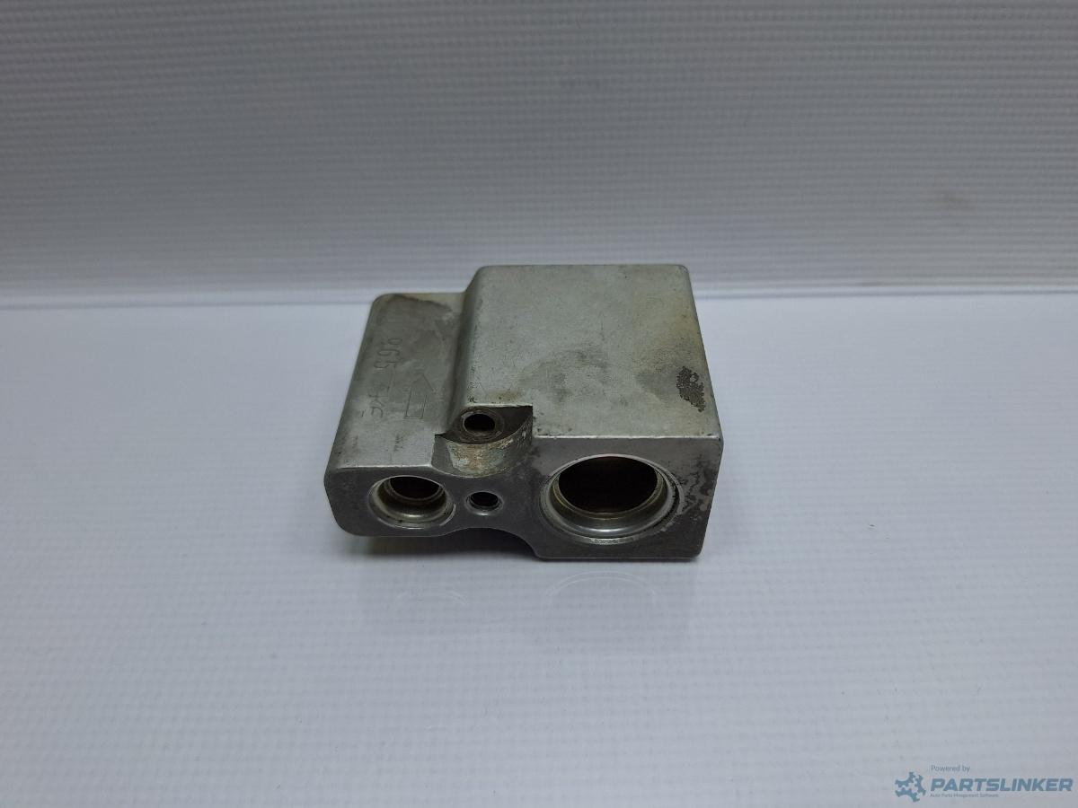 Suport radiator AC VOLKSWAGEN GOLF IV Variant 1J5 1999 - 2006 TDI ATD, AXR 1J1820103