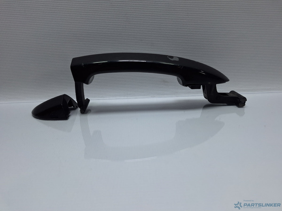 Maner exterior usa dreapta VOLKSWAGEN PASSAT (3C2) [ 2005 - 2010 ] TDI (BMP) 103KW|140HP 3C0837210