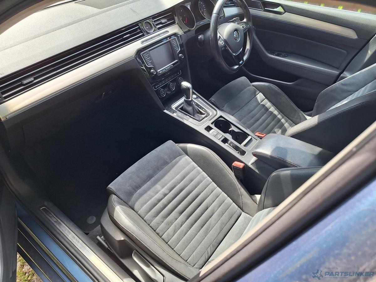 Dezmembrez VOLKSWAGEN PASSAT B8 Variant (3G5) 2.0 TDI CRLB [ 2014 - > ]