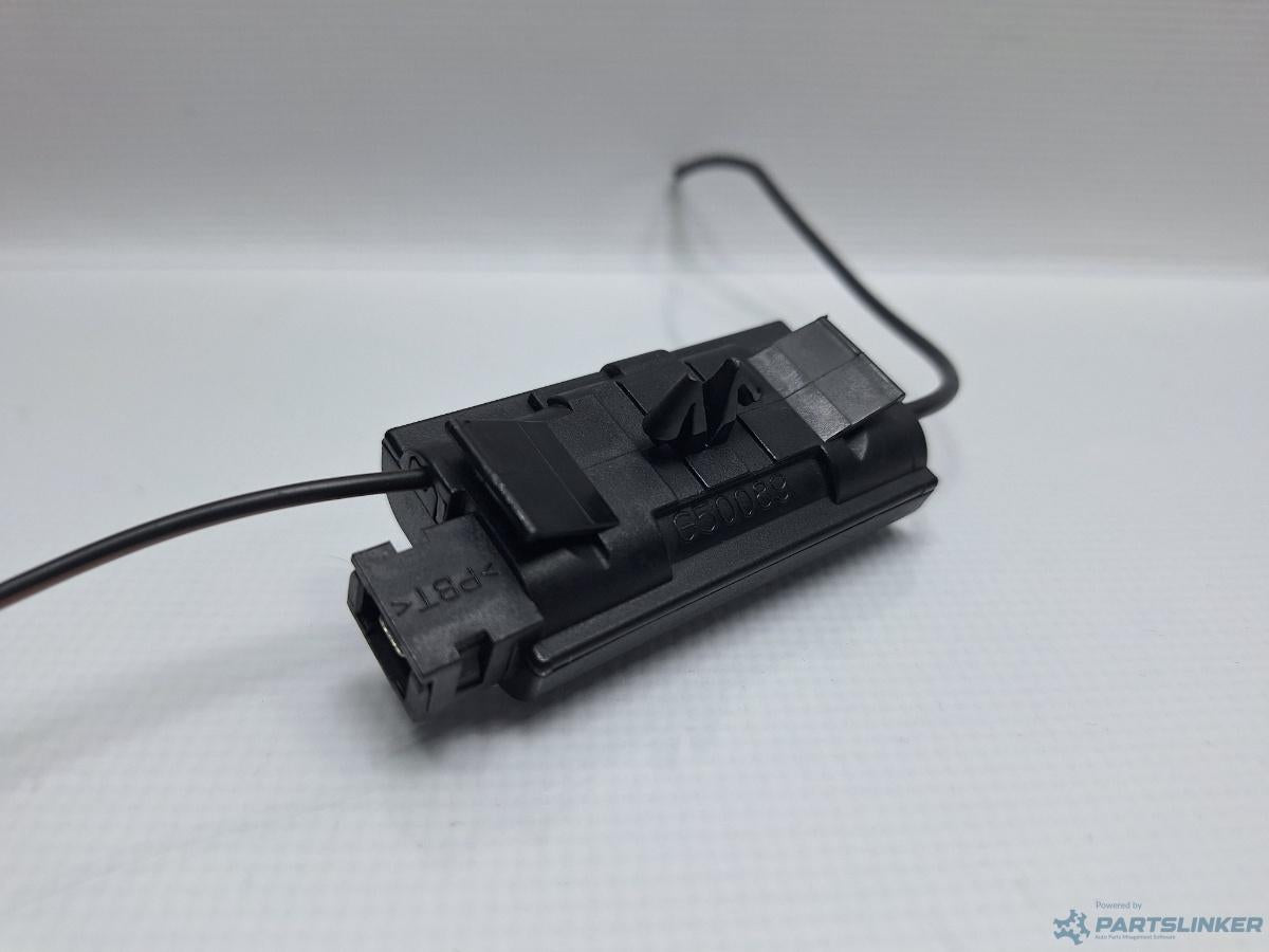 Amplificator antena VOLKSWAGEN PASSAT (3C2) [ 2005 - 2010 ] TDI (BMP) 103KW|140HP OEM G50089