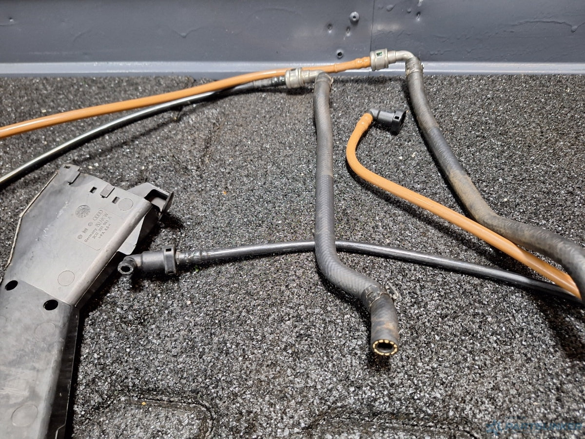 Conducte motorina VOLKSWAGEN PASSAT (3C2) [ 2005 - 2010 ] TDI (BMP) 103KW|140HP 3C0200059RL , 3C0200059VL