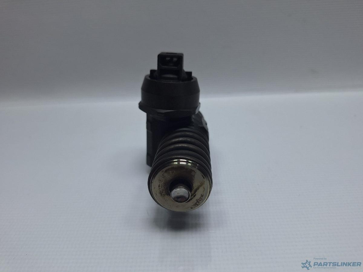 Injector VOLKSWAGEN PASSAT (3C2) [ 2005 - 2010 ] TDI (BMP) 103KW|140HP BOSCH 0414720312 038130073BQ