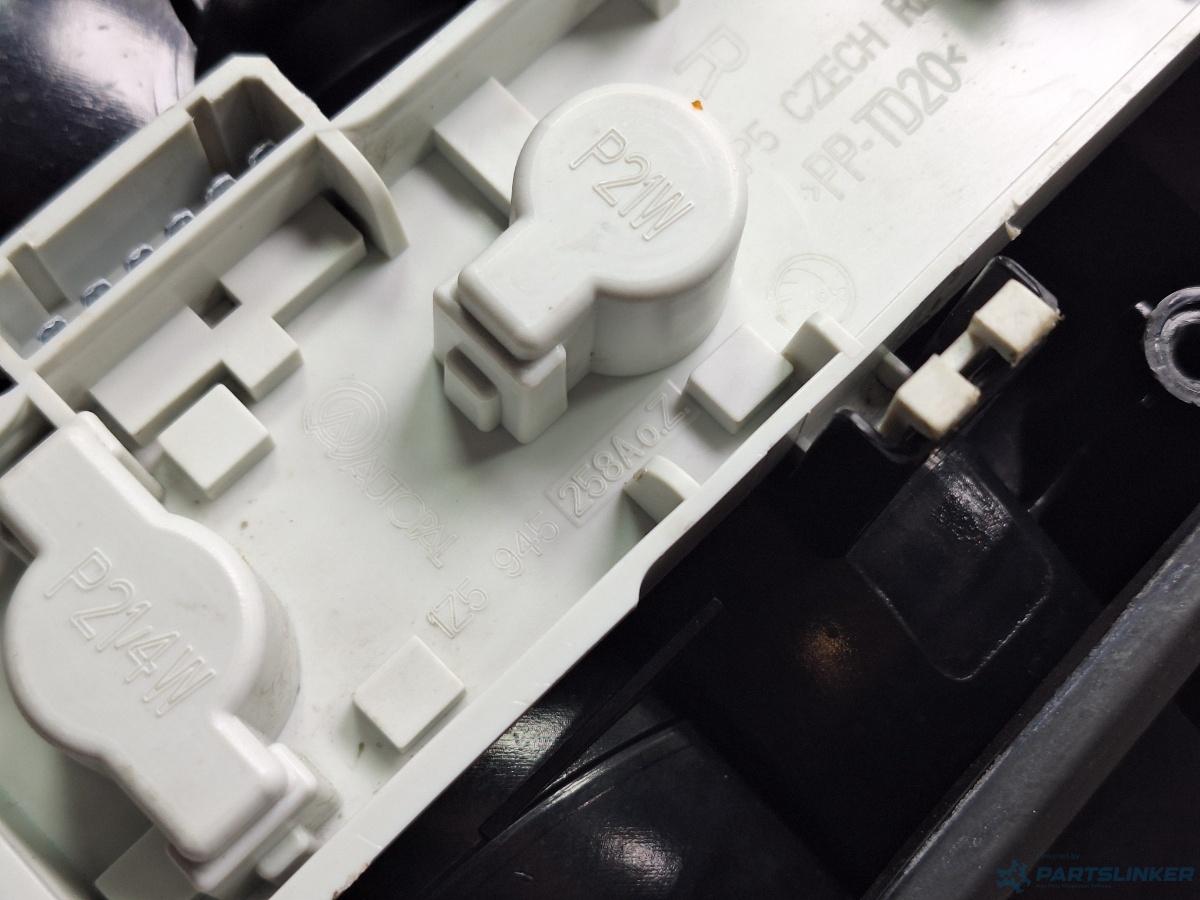 Stop dreapta SKODA OCTAVIA (1Z3) [ 2004 - 2013 ] TDI 16V (BKD, CFHC, CLCB) 103KW|140HP OEM 1Z5945096B