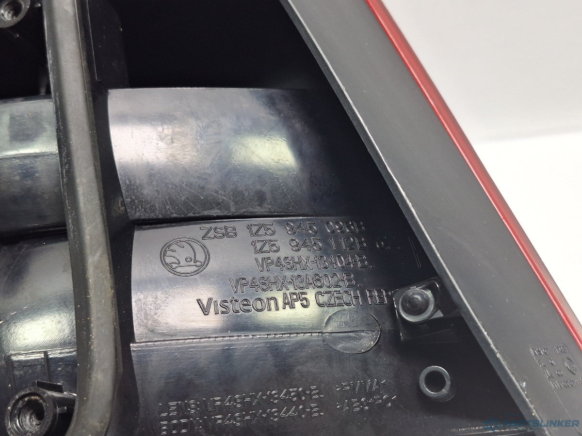 Stop dreapta SKODA OCTAVIA (1Z3) [ 2004 - 2013 ] TDI 16V (BKD, CFHC, CLCB) 103KW|140HP 1Z5945096B