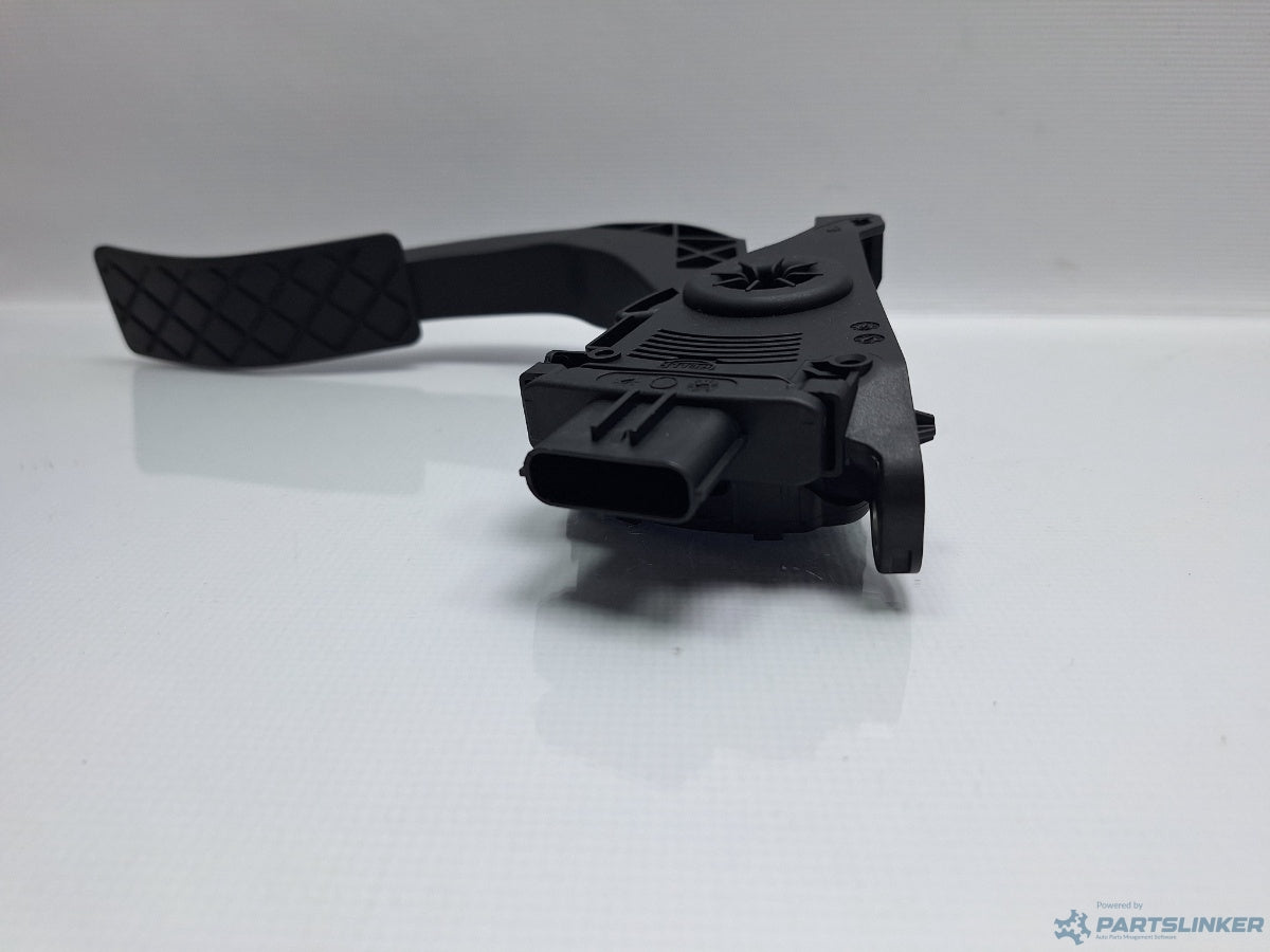 Pedala acceleratie AUDI A4 IV Avant (8K5, B8) [ 2007 - 2015 ] TDI (CJCD, CMFB, CSUA) 110KW|150HP HELLA 6PV009505-21  8K1723523A