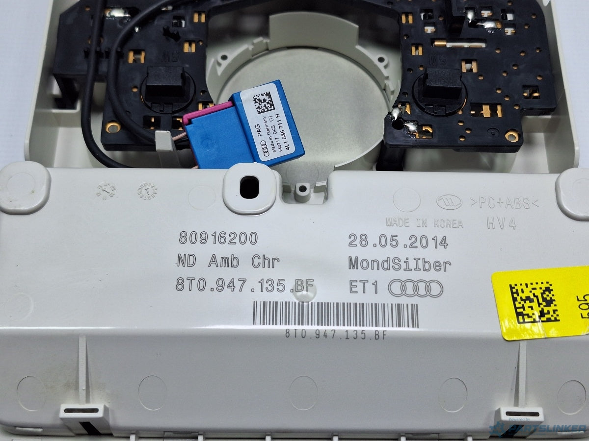 Plafoniera lumini AUDI A4 IV Avant (8K5, B8) [ 2007 - 2015 ] TDI (CJCD, CMFB, CSUA) 110KW|150HP 8T0947135BF