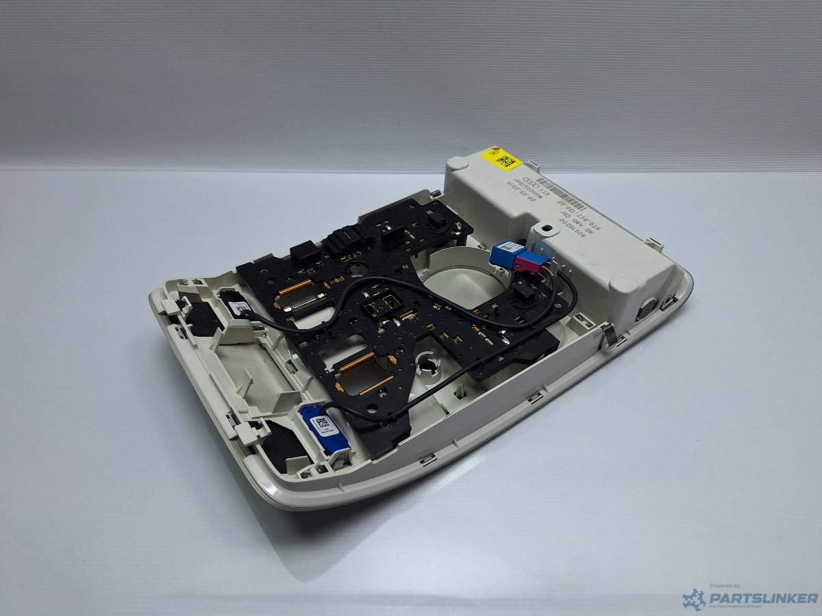 Plafoniera lumini AUDI A4 IV Avant (8K5, B8) [ 2007 - 2015 ] TDI (CJCD, CMFB, CSUA) 110KW|150HP 8T0947135BF