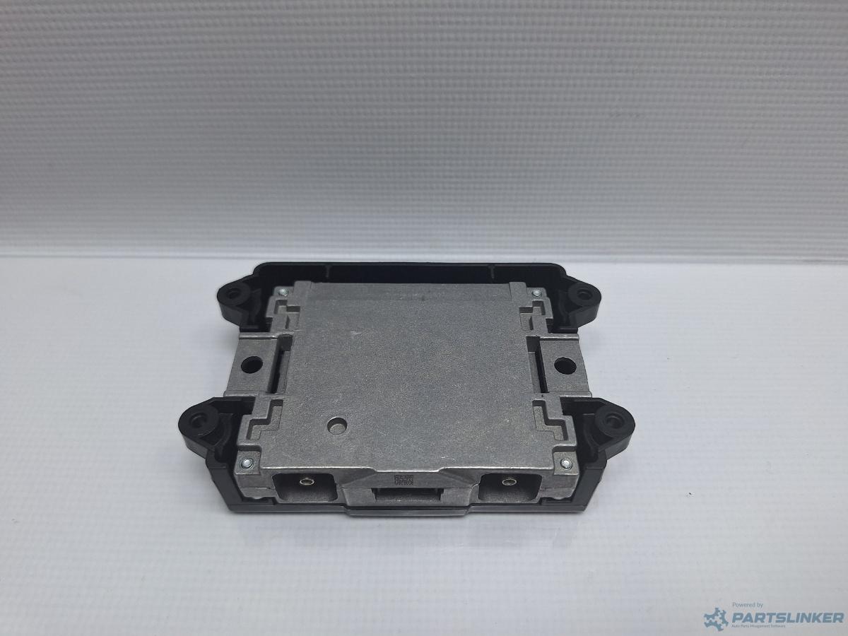 Amplificator antena AUDI A4 IV Avant (8K5, B8) [ 2007 - 2015 ] TDI (CJCD, CMFB, CSUA) 110KW|150HP OEM 4H0035446A