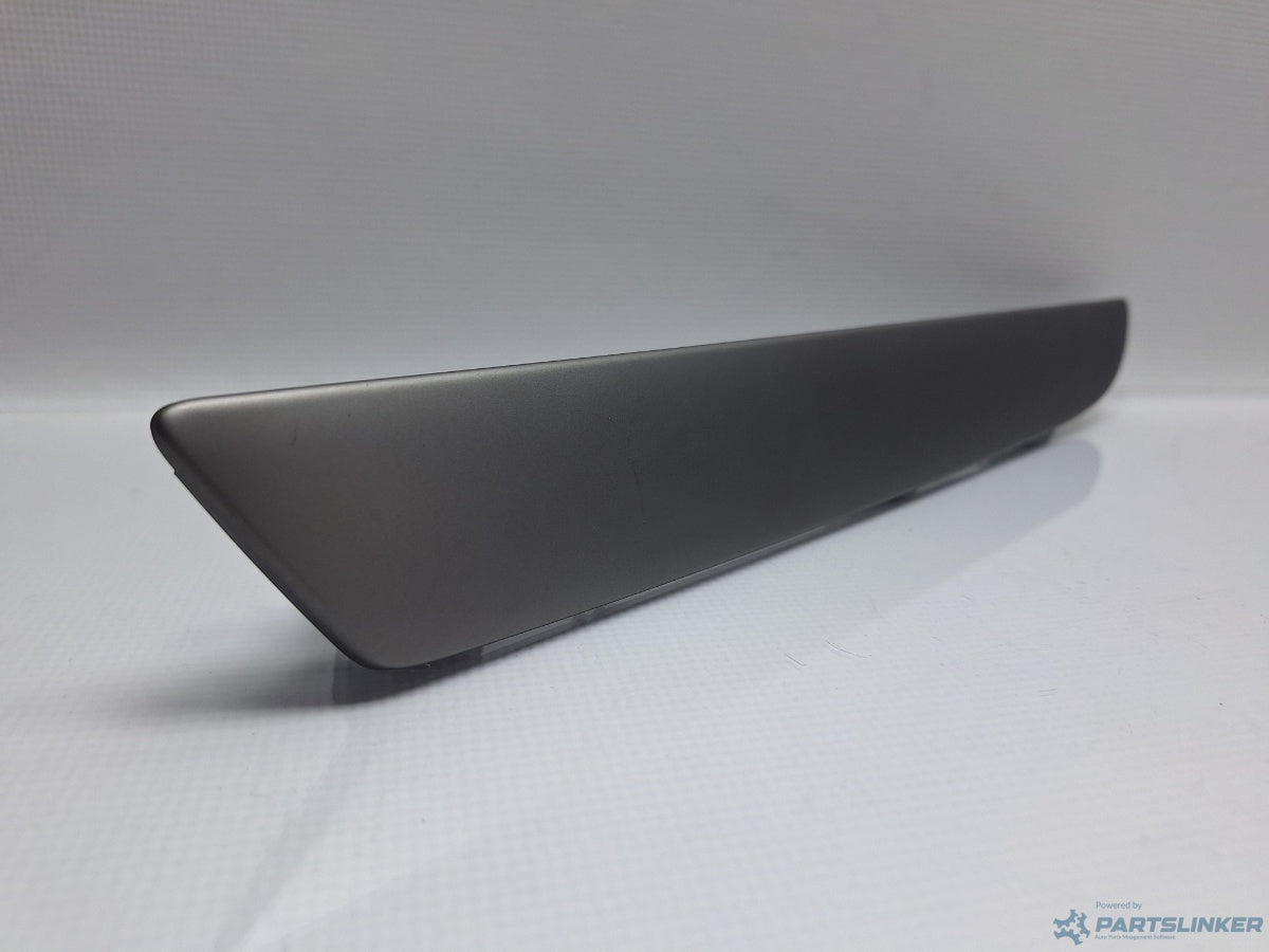 Ornament plansa bord AUDI A4 IV Avant (8K5, B8) [ 2007 - 2015 ] TDI (CJCD, CMFB, CSUA) 110KW|150HP 8K1853190