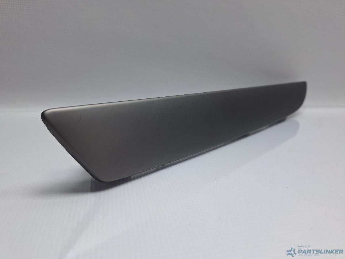 Ornament plansa bord AUDI A4 IV Avant (8K5, B8) [ 2007 - 2015 ] TDI (CJCD, CMFB, CSUA) 110KW|150HP OEM 8K1853190