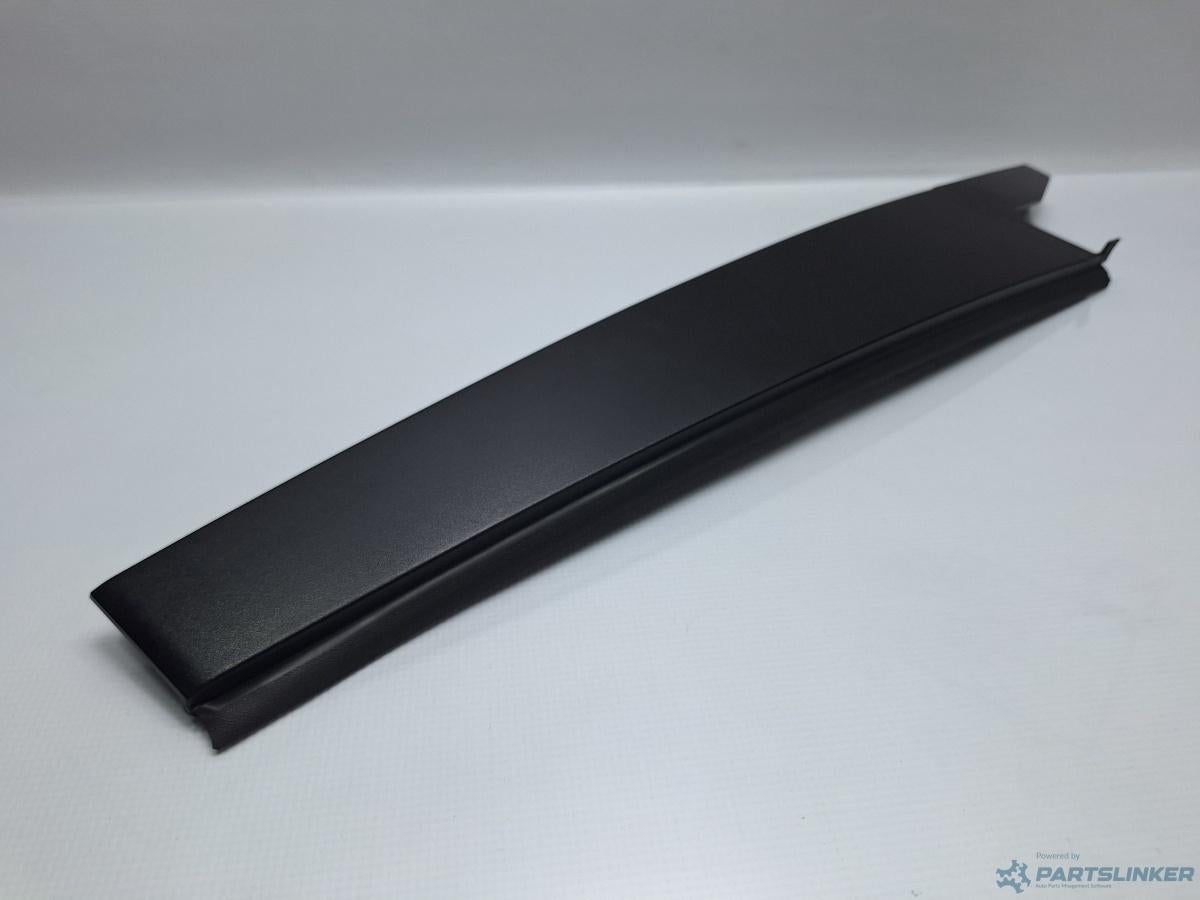 Ornament usa stanga spate AUDI A4 IV Avant (8K5, B8) [ 2007 - 2015 ] TDI (CJCD, CMFB, CSUA) 110KW|150HP OEM 8K0839901P