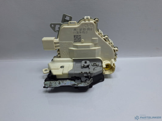 Broasca usa stanga fata AUDI A4 IV Avant (8K5, B8) [ 2007 - 2015 ] TDI (CJCD, CMFB, CSUA) 110KW|150HP 8J1837015D