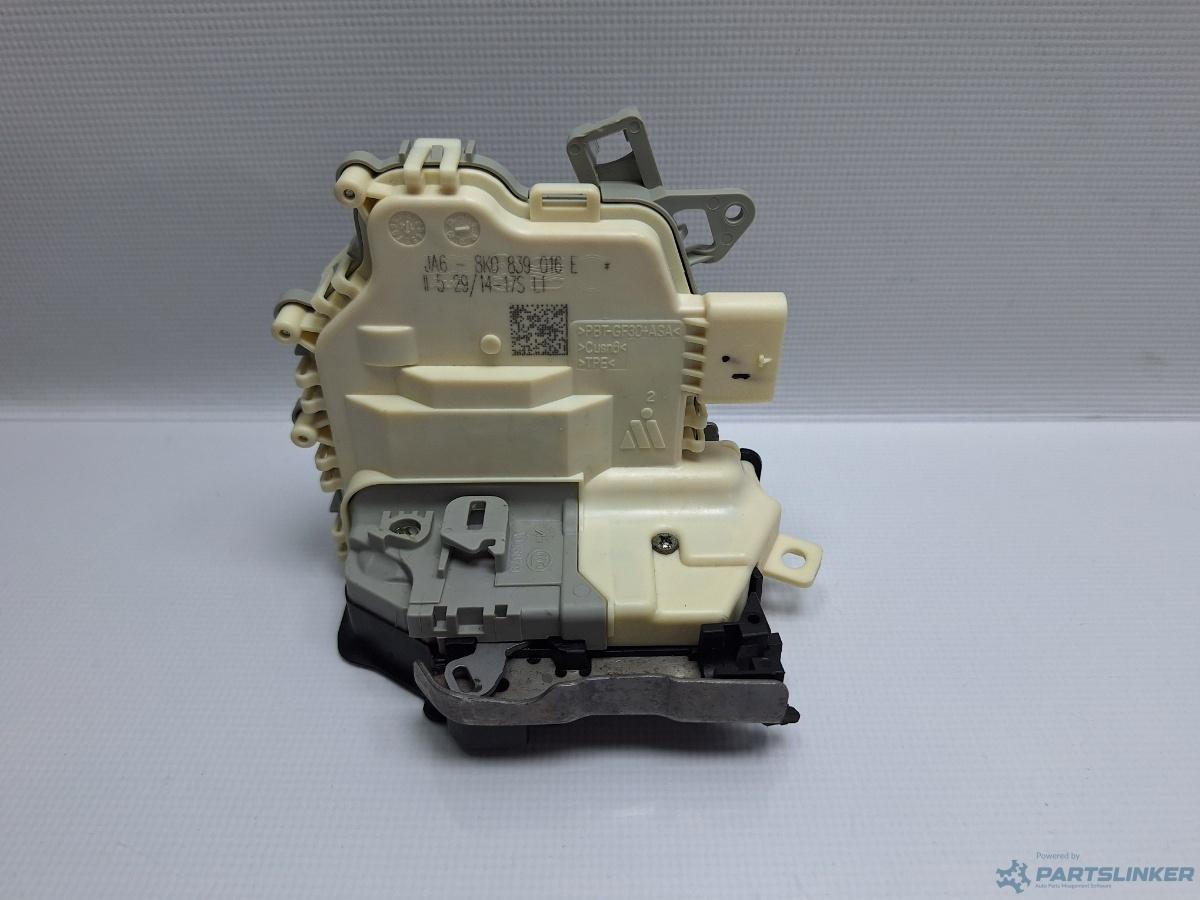 Broasca usa dreapta spate AUDI A4 IV Avant (8K5, B8) [ 2007 - 2015 ] TDI (CJCD, CMFB, CSUA) 110KW|150HP OEM 8K0839016E