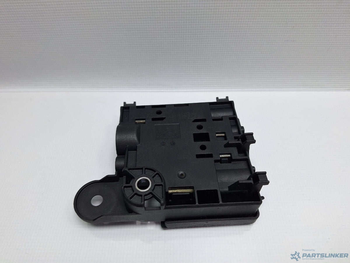 Panou sigurante AUDI A4 IV Avant (8K5, B8) [ 2007 - 2015 ] TDI (CJCD, CMFB, CSUA) 110KW|150HP 8K0937517B