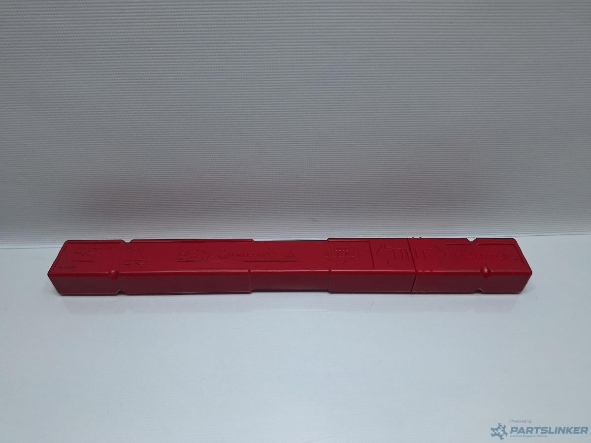 Triunghi de semnalizare AUDI A4 IV Avant 8K5, B8 2007 - 2015 TDI CJCD, CMFB, CSUA 8K0860251