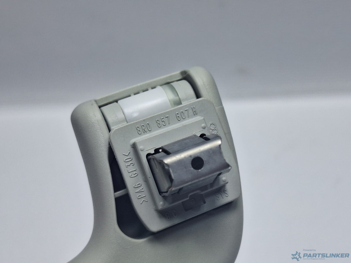 Maner plafon fata AUDI A4 IV Avant (8K5, B8) [ 2007 - 2015 ] TDI (CJCD, CMFB, CSUA) 110KW|150HP 8R0857607H