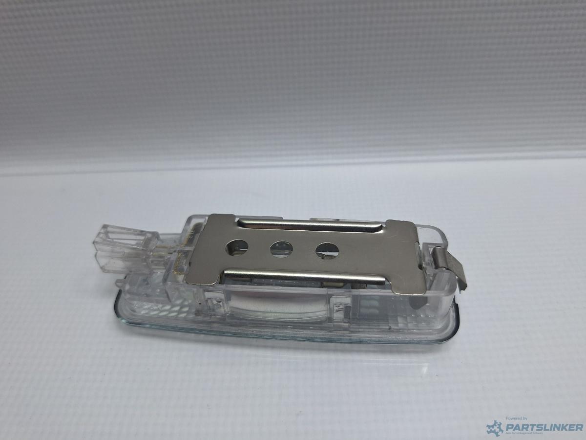 Lampa parasolar AUDI A4 IV Avant (8K5, B8) [ 2007 - 2015 ] TDI (CJCD, CMFB, CSUA) 110KW|150HP OEM 4E0947105A