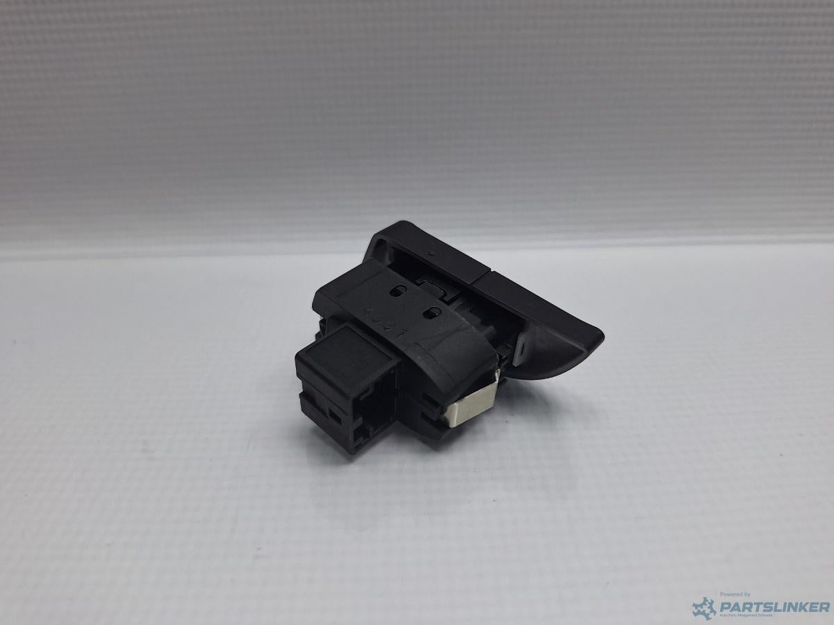 Buton inchidere centralizata AUDI A4 IV Avant (8K5, B8) [ 2007 - 2015 ] TDI (CJCD, CMFB, CSUA) 110KW|150HP OEM 8K1962107A